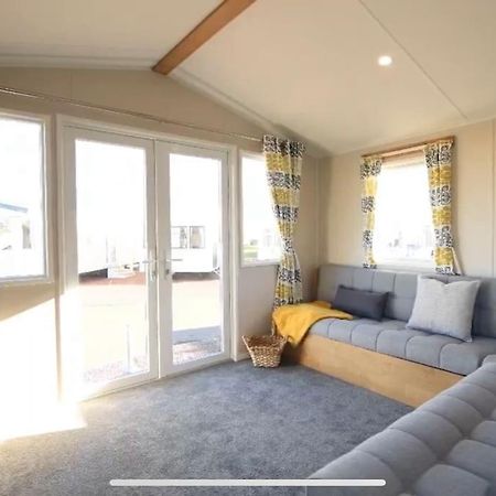 Perfect Family Getaway, With Lots Of Facilities! Villa Scratby Buitenkant foto
